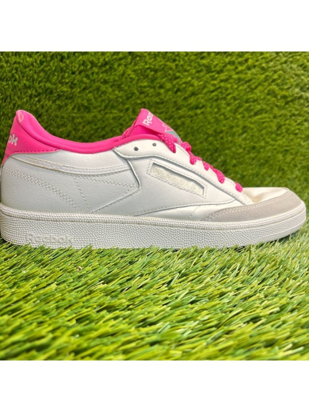 Reebok Club C 85 Womens Size 9 White Pink Athletic Leather Shoes Sneakers